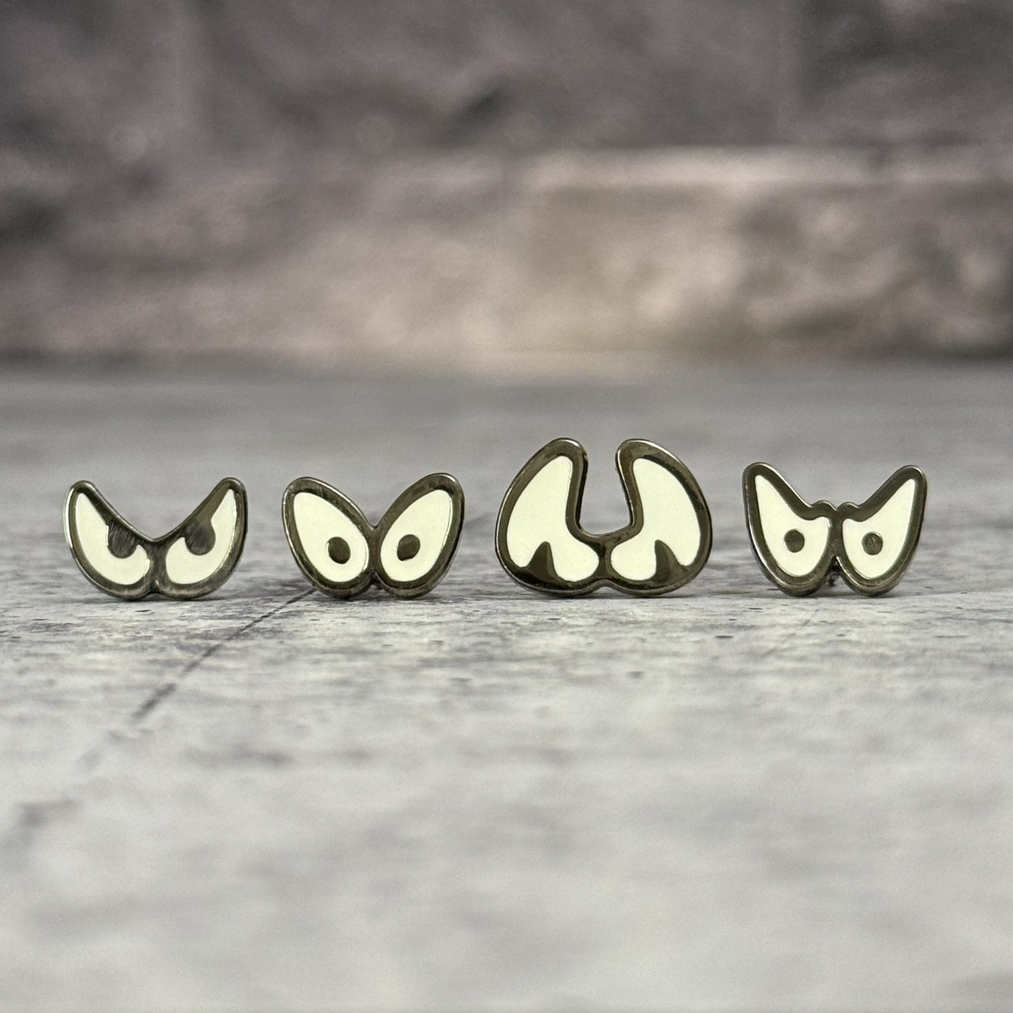 Eyes Pins